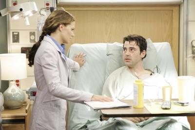 Cameron avec le docteur Sebastian Charles, un patient.